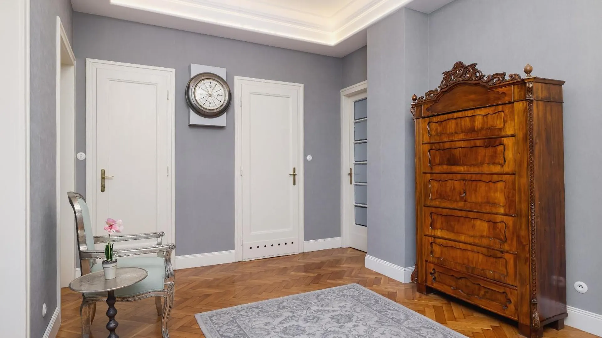 Luxury Apartment With Two Bedrooms And Balcony By Renters Prestige Krakow 0*,