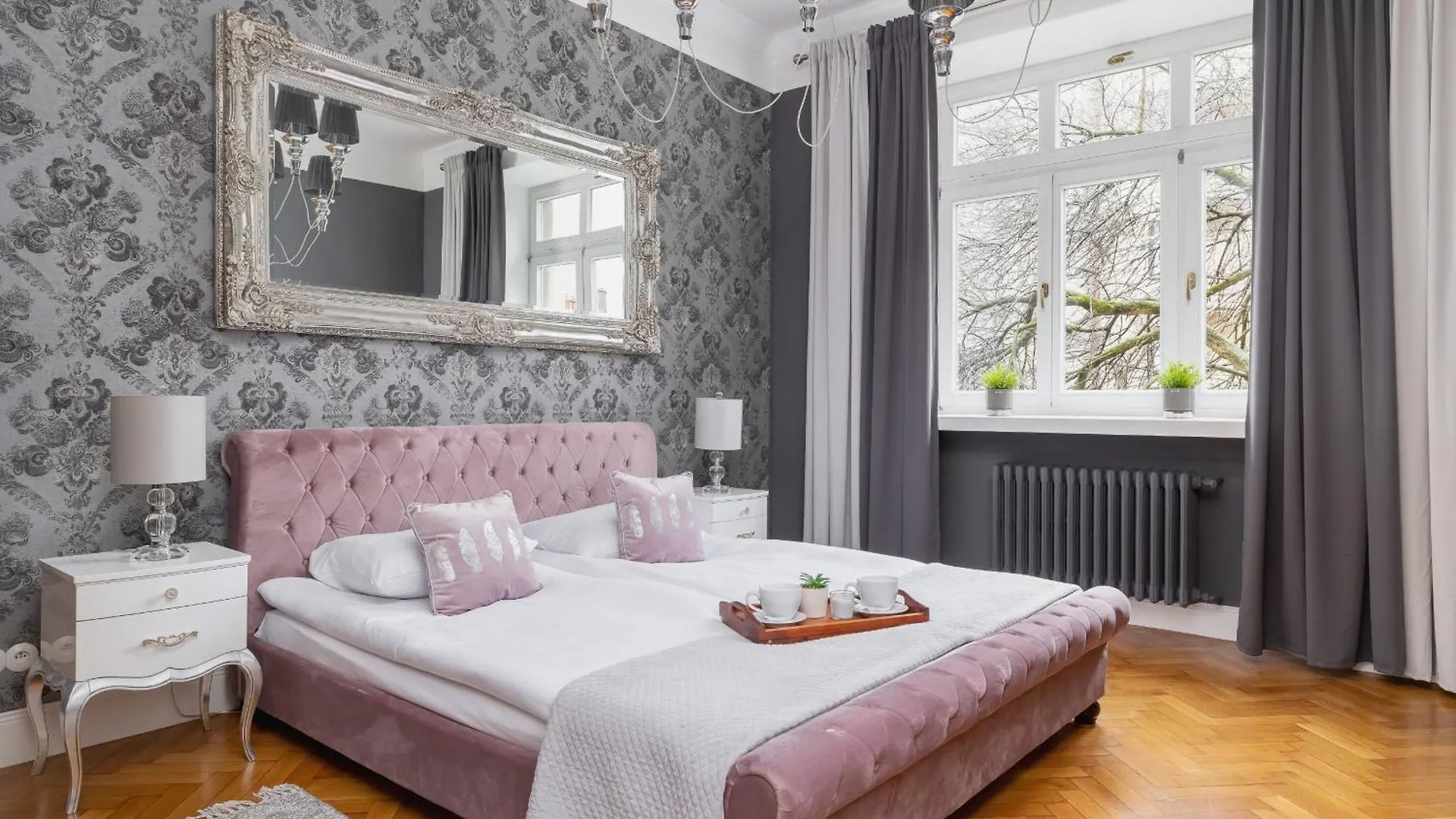 Luxury Apartment With Two Bedrooms And Balcony By Renters Prestige Krakow 0*,  Poland